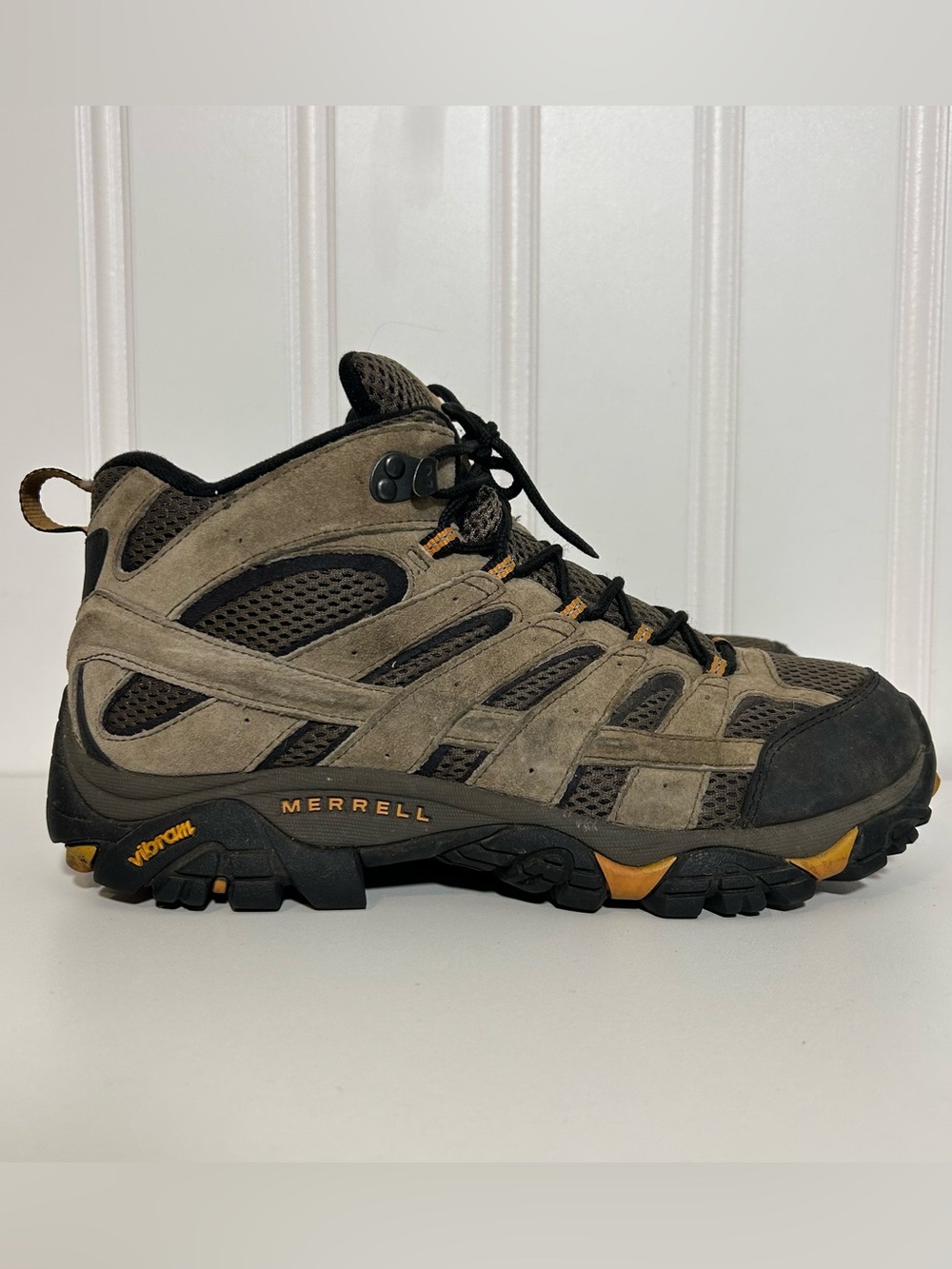 Merrell Moab 2 vent walnut Brown and Black Suede Mesh Hiking Boots